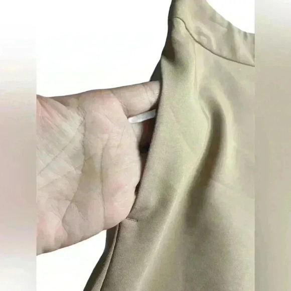 EXPRESS women’s Camel mini skirt w/ pockets back zipper fully lined preloved - Picture 4 of 8